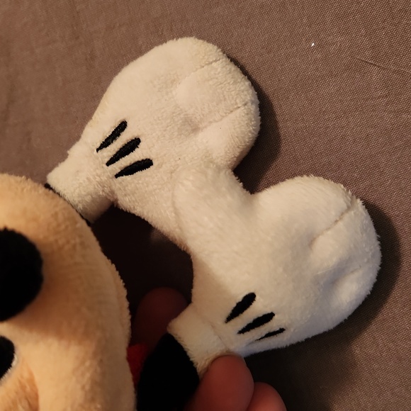 DISNEY Minnie Mouse red tote bag with small Minnie Mouse stuffed character - Picture 15 of 16